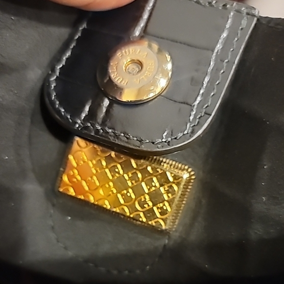 Furla Black Leather Crocodile Embossed Handbag - Picture 11 of 11